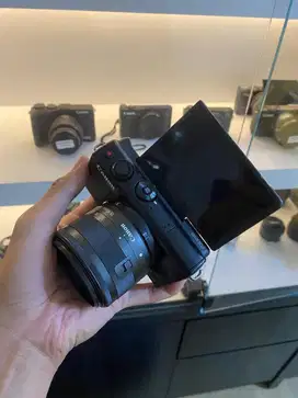 mirrorless canon m100