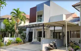 Dijual rumah Citraland Utama lebar 10 hit tanah dekat Gwalk
