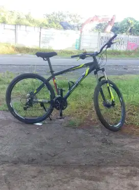 Sepeda mtb united detroit 2