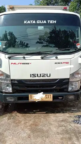 Isuzu nlr 55 2021
