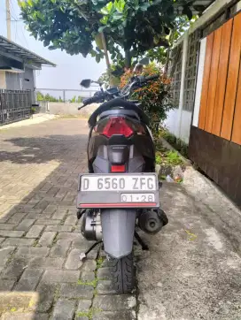 Beat Street 2023 Hitam