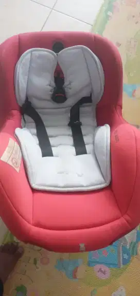 CAR SEAT BABY.in car