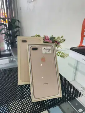 IPHONE 8 plus 64GB FULLSET BERGARANSI MENERIMA KREDIT DAN TUKER TAMBAH