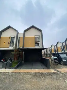 Disewakan Rumah Eksklusif! Rumah Unfurnished, 3kt,Pamulang, Tangsel