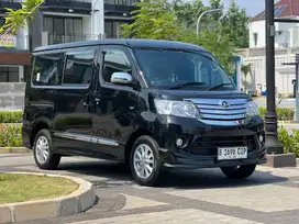 (LIKE NEW) Daihatsu Luxio X Manual MT 2025
