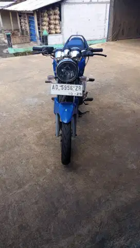 Megapro mono 2011 biru