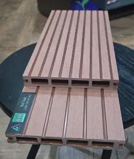 DECKING ARNI MOTIF KAYU 2cm x 14cm 2,9m