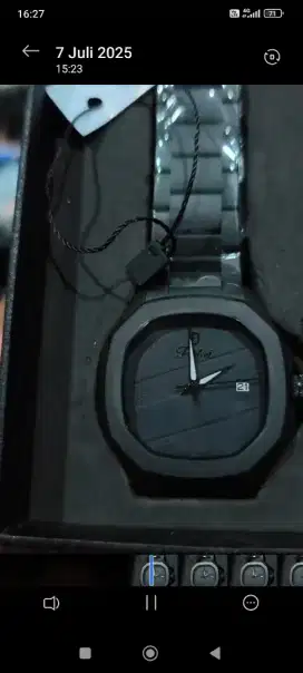 Parlent Galland garphite stell black