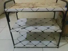 Meja tv bahan besi