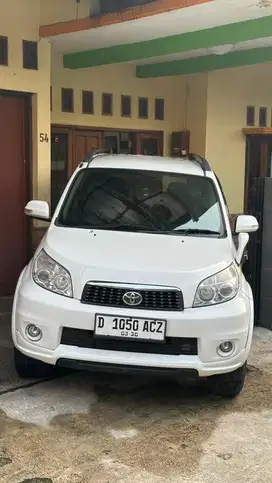 Dijual Rush G AT 2015 - Mobil Kesayangan Keluarga
