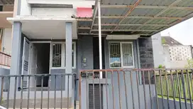 Disewakan Rumah Lokasi Strategis di Perum Panorama Hilltop Semarang