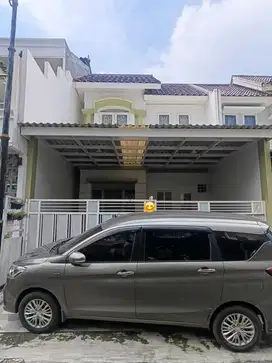 Dijual Cepat!! Rumah Mewah 2 lantai di Royal Residence Pulogebang