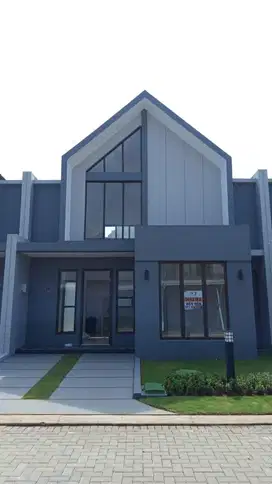 Disewakan rumah baru paramount petals