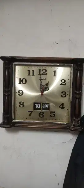 Jam Dinding RHYTHM