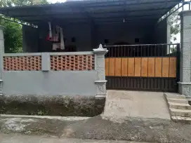 Jual rumah lokasi polokarto luas 112mtr harga 300jt nego
