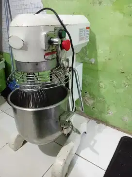 Mixer adonan seken normal