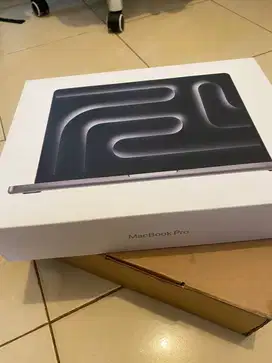 MACBOOK PRO M3 14 inch, RAM 8GB, SSD 512GB