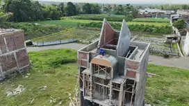 DIJUAL VILLA IKONIK LOKASI TERBAIK HARGA 800 JUTAAN