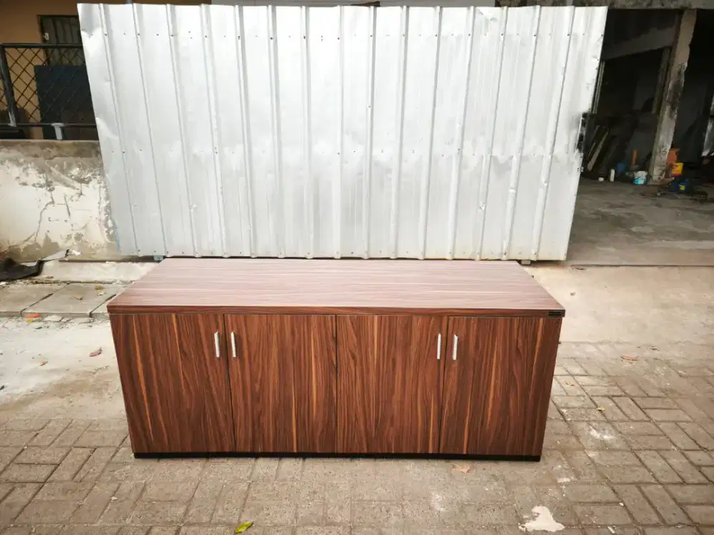 Credenza lemari kantor custom.baru