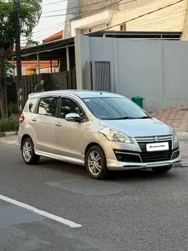 ERTIGA SPORTY 2015 /  2014 Matic silver Murah Garansi Kredit Bekas