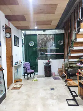 Dijual Rumah Palm Spring Regency Jambangan