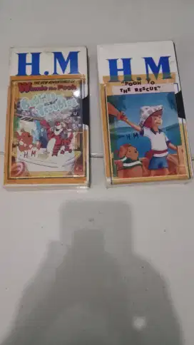 Dua kaset vhs jadul Winnie the Pooh