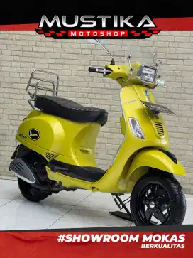 PROMO MURAH‼️ Vespa S125 3Vie 2016 Kuning Favorit
- Mustika