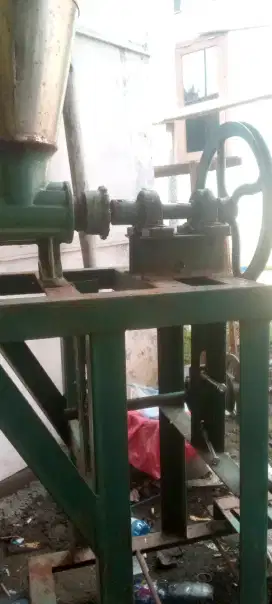 jual mesin giling pakan ternak ,