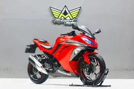 Kawasaki ninja250 like new CBR250 Z250 W250 KTM Duke250