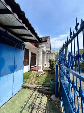RUMAH LOKASI DI PUSAT BISNIS SOLOBARU STRATEGIS