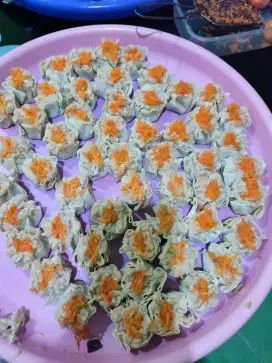 Dimsam ukuran sedang,