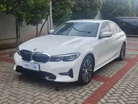 [Kondisi Terbaik!!] BMW 320i G20 Dynamic Sport NIK 2021!White on black
