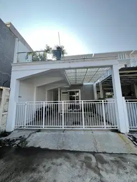 Dijual Rumah Dalam Komplek Imperial Gading, Jakarta Utara