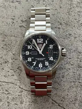 Jam Tangan Cowo Luminox Series 1820