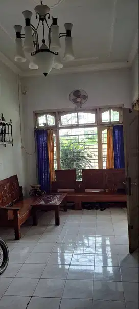 Dijual Cepat Rumah Lokasi Strategis di Mojosongo