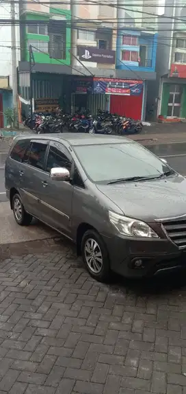 INNOVA 2.5 G DIESEL 2015 MATIC ABU-ABU