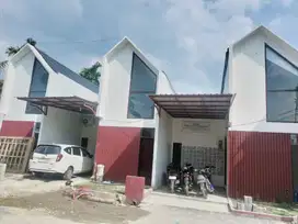 DIJUAL RUMAH SIAP HUNI FREE MEZANIN DEKAT MANHATTAN MEDAN