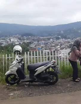 VARIO 125 KZR MEWAH (CAT DOFF)