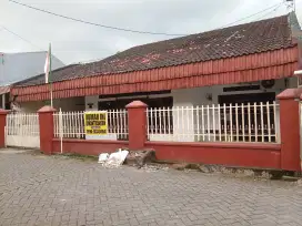 Dikontrakkan Rumah Di Jl. Sunu Kompleks Unhas Baraya.