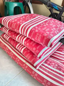 Bantal dan guling kapuk