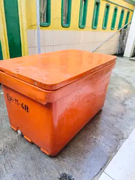 Box cooler 200 liter