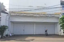 DISEWAKAN RUKO GANDENG DEKAT SUMARECON BEKASI