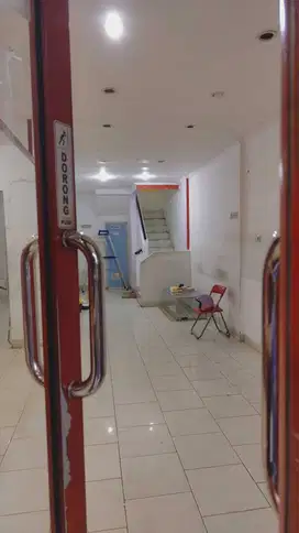 Disewakan ..ruko di Taman Semanan Indah, dekat Richies dan KFC