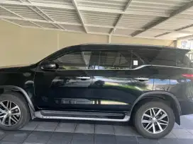 Toyota fortuner vrz 2.4 AT 2019