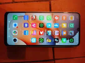 Di jual xiaomi redmi 13c ram 8/256