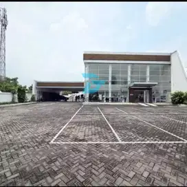 Bangunan Showroom Surabaya Barat Strategis Murah