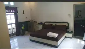 Rumah Taman Kencana - Hoek (LT. 490 m2)