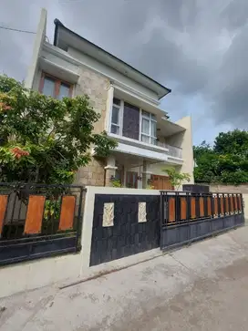DIJUAL MURAH RUMAH LUAS 2 LANTAI DI JETIS BANTUL YGYA