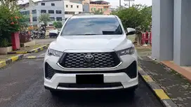 Toyota Zenix V Hybrid 2.0 Modelista Panoramic AT 2025 Gress Like New