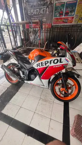 CBR 150R REPSOL EDITION 2015